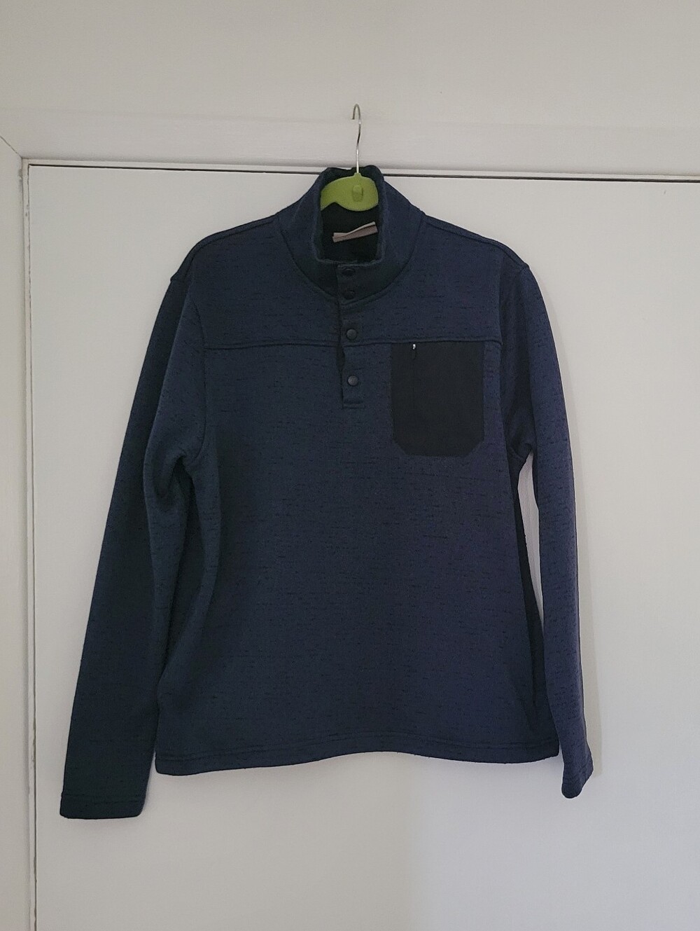 Men's American Outback Blue Long-Sleeve Pullover Sweater with Chest Pocket